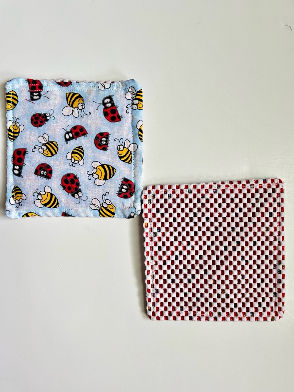 Hand Crafted Non Slip Jar Grippers Adorable Bees & Ladybugs Opens Hard Lids - Picture 9 of 10